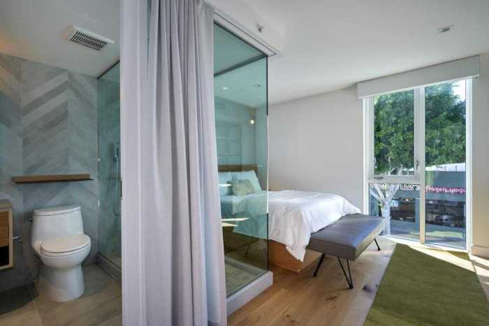 Pet Friendly Hotel In Los Angeles Near Beach