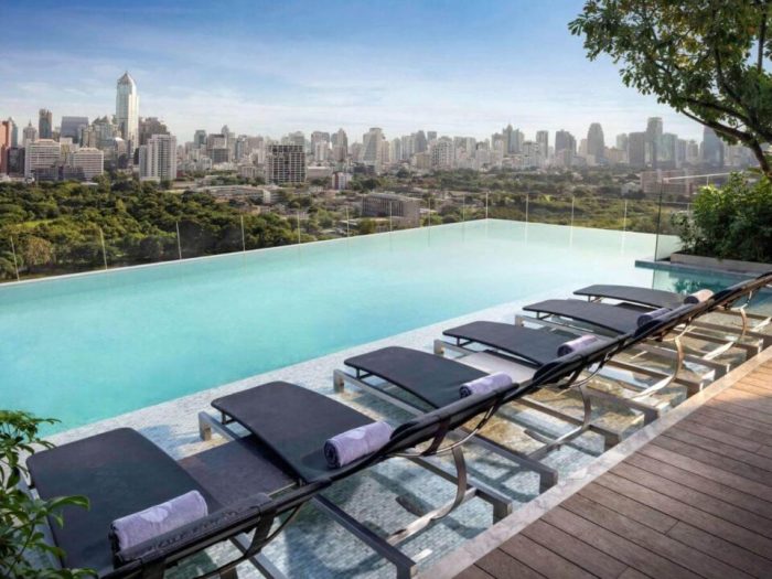Hotel With Infinity Pool In Bangkok City Center