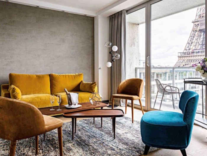17 Best Hotels Near The Eiffel Tower In Paris - Dreams in Paris