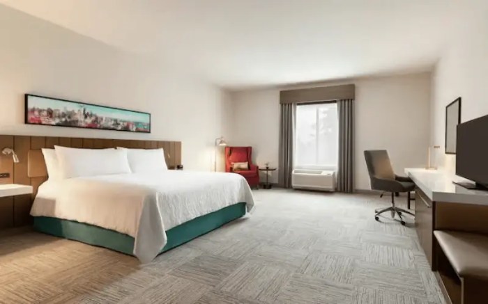 Top 10 Best Hotels Near Seattle Airport with Free Shuttle